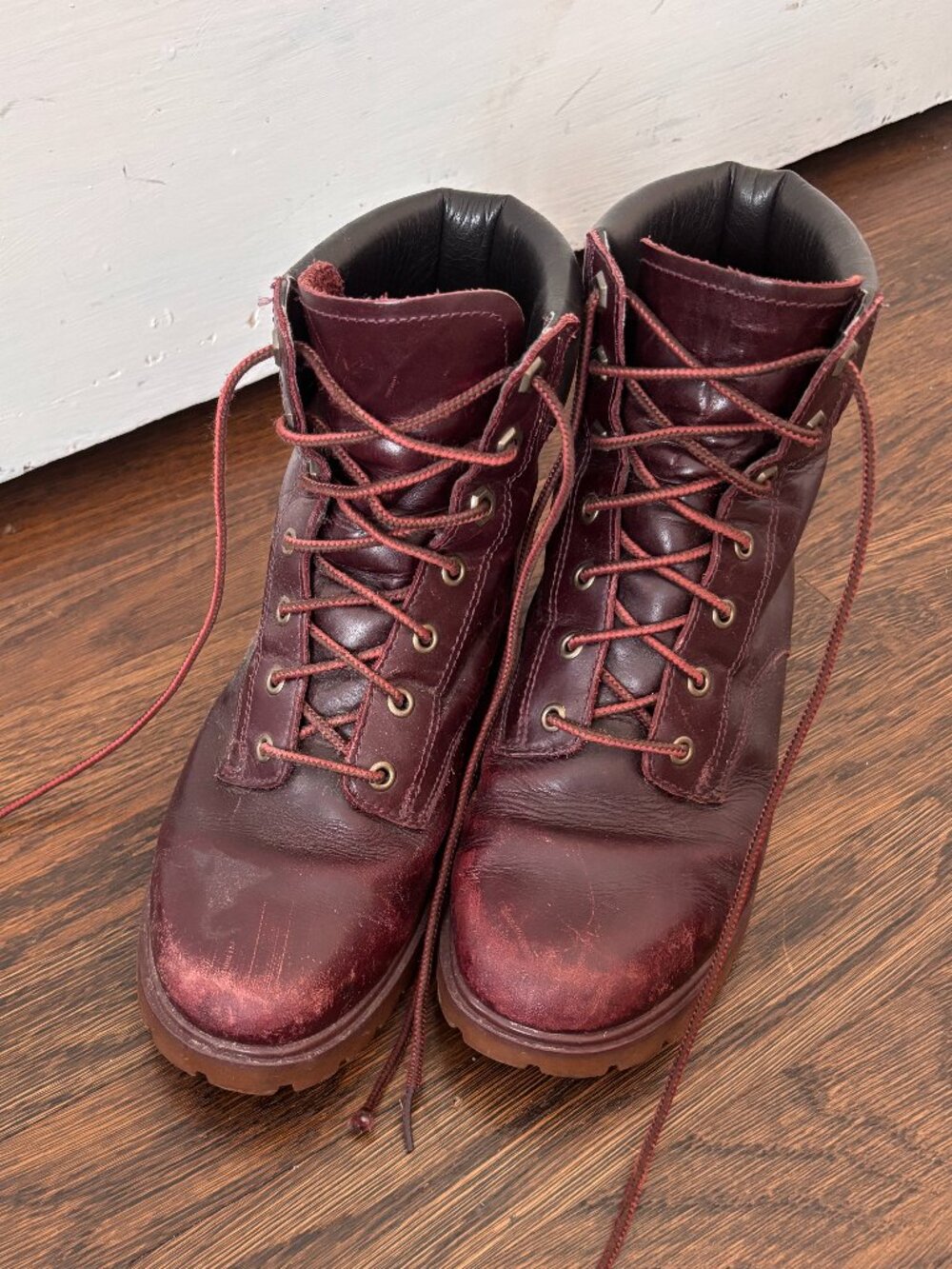 Maroon waterproof Timberlands